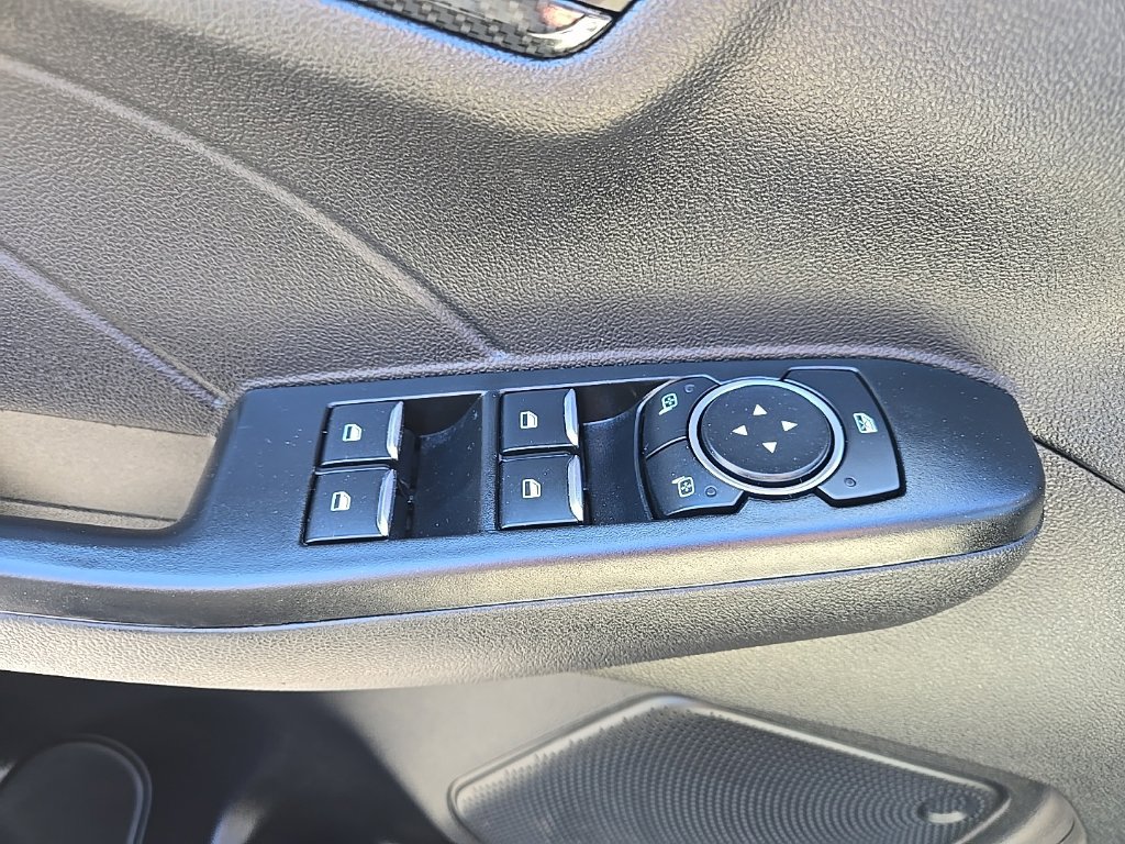 Used 2025 Ford Escape ST-Line Select AWD/4WD image 23