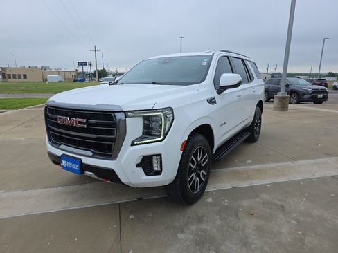 Certified 2022 GMC Yukon AT4 AWD/4WD image 3