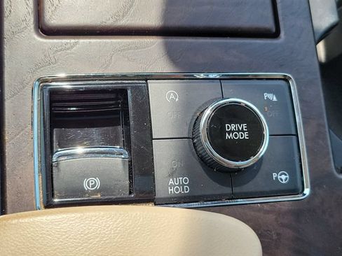Used 2018 Lincoln Navigator Reserve w/ Technology Package AWD/4WD image 22