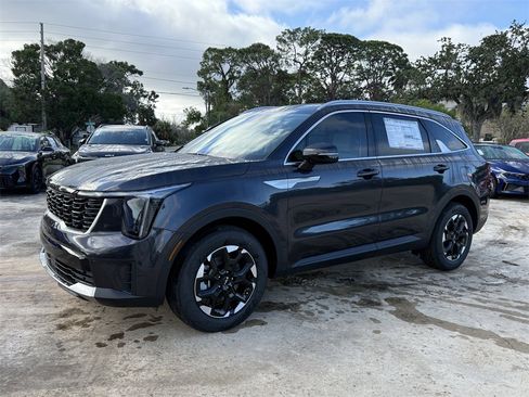 New 2026 Kia Sorento S image 8