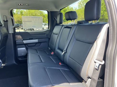 New 2026 Ford F250 Lariat w/ FX4 Off-Road Package AWD/4WD image 24