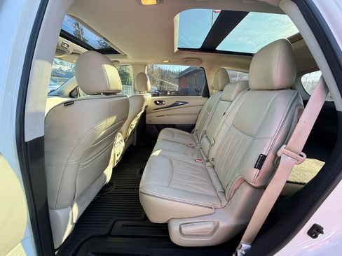 Used 2019 INFINITI QX60 Luxe w/ Sensory Package image 6