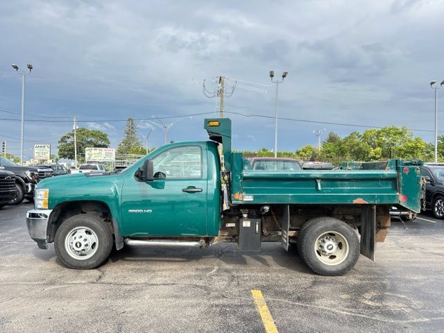 Used 2013 Chevrolet Silverado 3500 W/T RWD image 6
