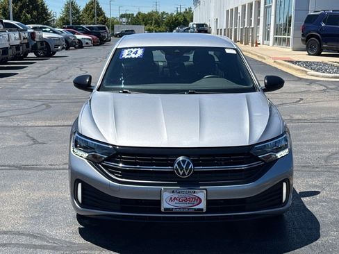 Used 2024 Volkswagen Jetta Sport FWD image 5