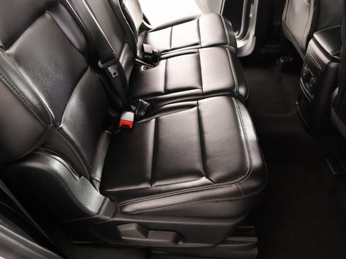 Used 2023 Ford Explorer XLT w/ Equipment Group 202A image 15