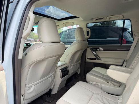 Used 2017 Lexus GX 460 Premium AWD/4WD image 14