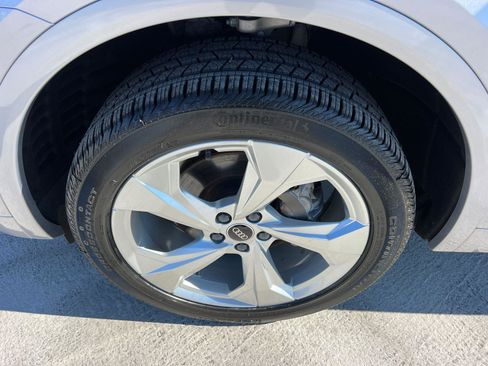 Certified 2023 Audi Q5 2.0T Premium Plus w/ Premium Plus Package image 11