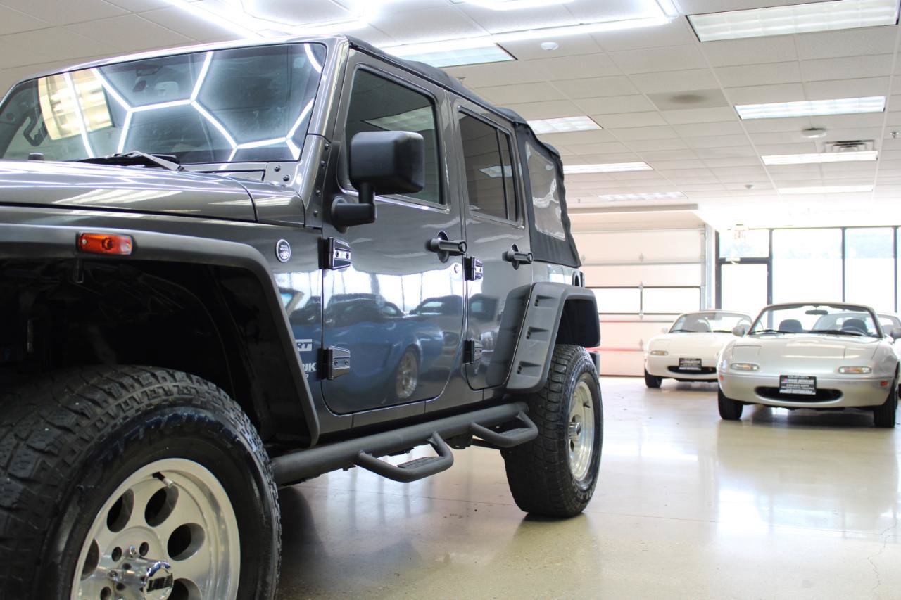 Used 2018 Jeep Wrangler Unlimited Sport S AWD/4WD image 17