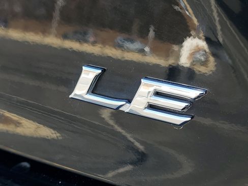 Used 2026 Toyota Camry LE image 8