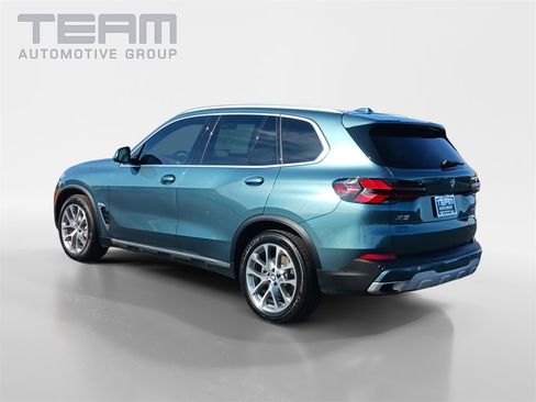 Used 2024 BMW X5 xDrive40i w/ Premium Package image 5