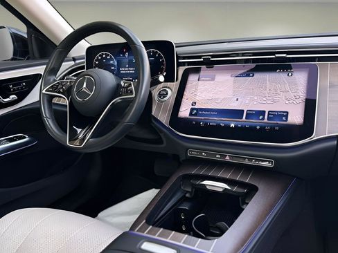 Used 2025 Mercedes-Benz E 350 4MATIC Sedan w/ Winter Package image 12