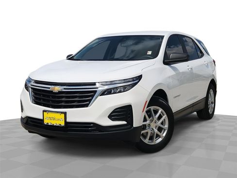 Used 2024 Chevrolet Equinox LS w/ LS Convenience Package FWD image 1
