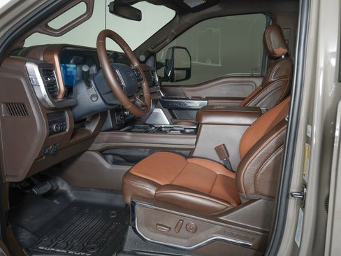 Used 2026 Ford F450 King Ranch w/ Chrome Package AWD/4WD image 19