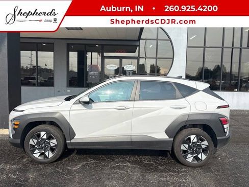 Used 2025 Hyundai Kona SEL AWD/4WD image 1