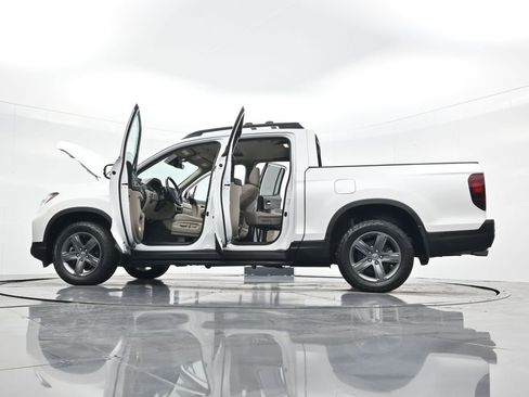 Used 2023 Honda Ridgeline RTL-E image 43