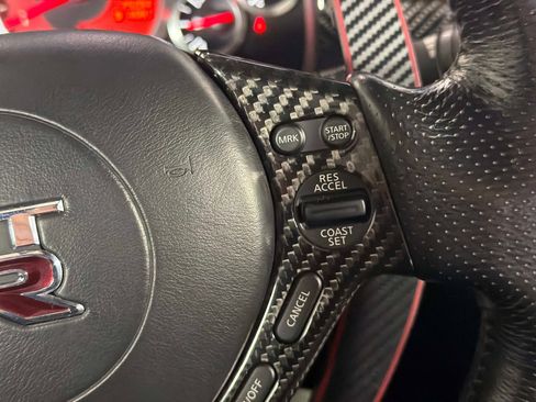Used 2009 Nissan GT-R Premium AWD/4WD image 40