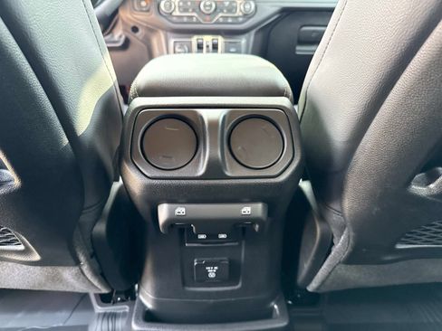 New 2026 Jeep Wrangler Sahara AWD/4WD image 15