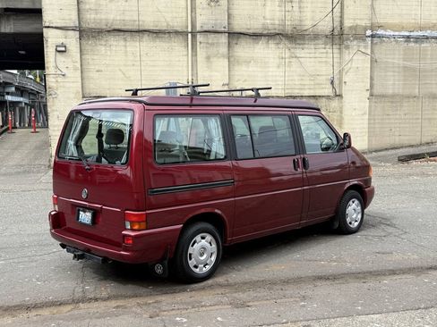 Used 1999 Volkswagen Eurovan MV FWD image 62