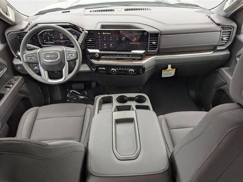 New 2025 GMC Sierra 1500 SLE image 16