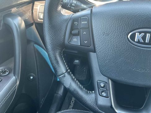 Used 2013 Kia Sorento SX AWD/4WD image 10