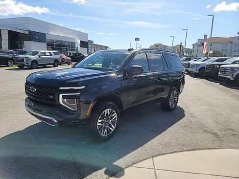 Used 2025 Chevrolet Tahoe Z71 image 3