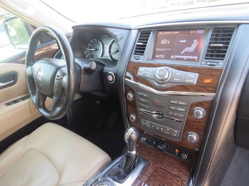 Used 2017 Nissan Armada Platinum w/ Interior Lighting Package image 23