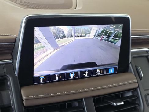 Used 2021 Chevrolet Tahoe High Country RWD image 33