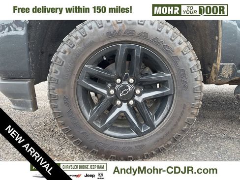 Used 2018 Chevrolet Silverado 1500 LT w/ All Star Edition image 10