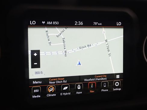 Used 2023 Jeep Wrangler Unlimited Sahara w/ Cold Weather Group AWD/4WD image 10