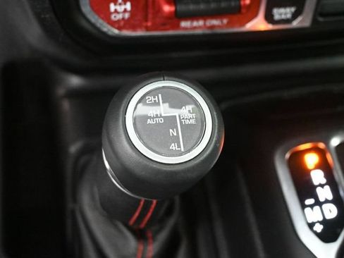 Used 2021 Jeep Wrangler Unlimited Rubicon AWD/4WD image 28