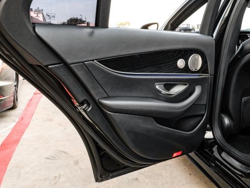 Used 2022 Mercedes-Benz E 350 Sedan image 50