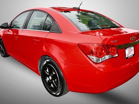 Used 2016 Chevrolet Cruze LT image 5