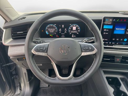 New 2026 Volkswagen Tiguan S image 10