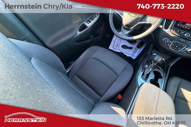 Used 2021 Chevrolet Malibu LT FWD image 12