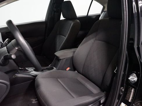 Used 2024 Toyota Corolla LE FWD image 6