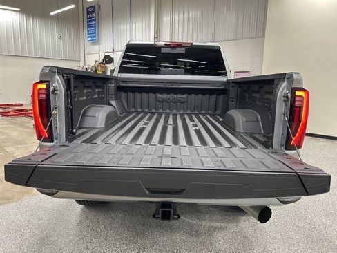 Used 2025 GMC Sierra 2500 Denali Ultimate AWD/4WD image 33