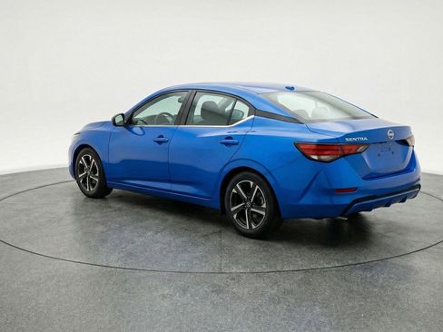 Used 2025 Nissan Sentra SV image 6