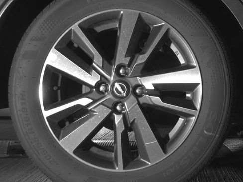 Used 2025 Nissan Versa SV image 15