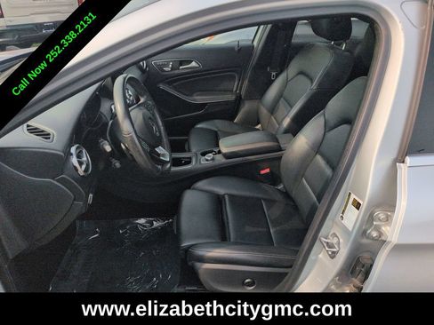 Used 2019 Mercedes-Benz GLA 250 4MATIC image 17