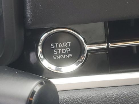 Used 2022 Mitsubishi Outlander ES FWD image 30
