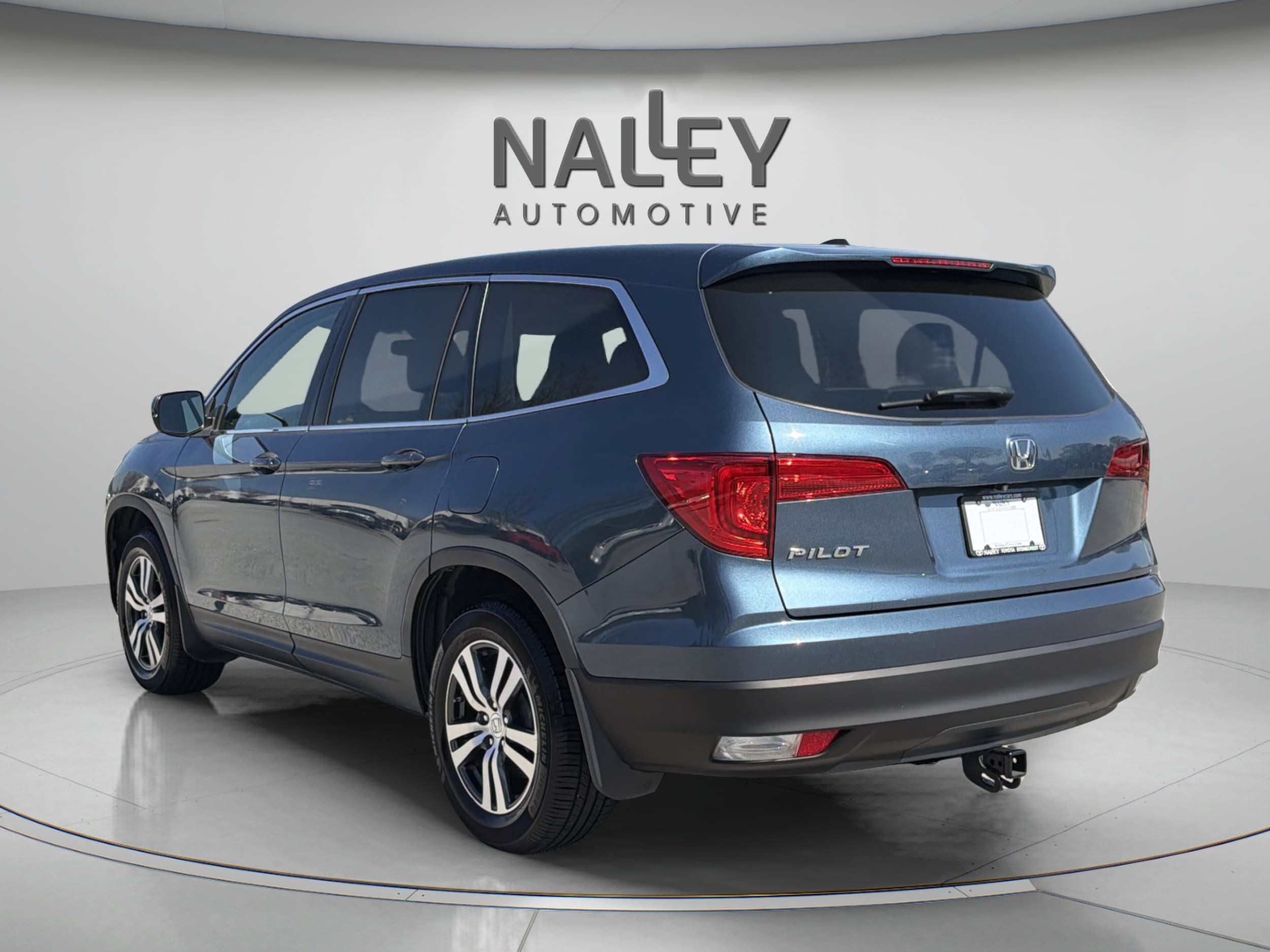 Used 2017 Honda Pilot EX-L image 3