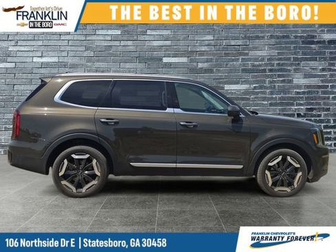 Used 2025 Kia Telluride S image 6