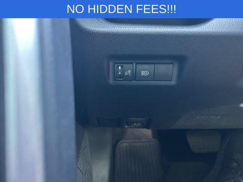 Used 2022 Toyota RAV4 LE FWD image 32