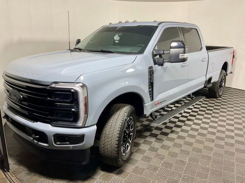 Used 2026 Ford F350 Platinum AWD/4WD image 13