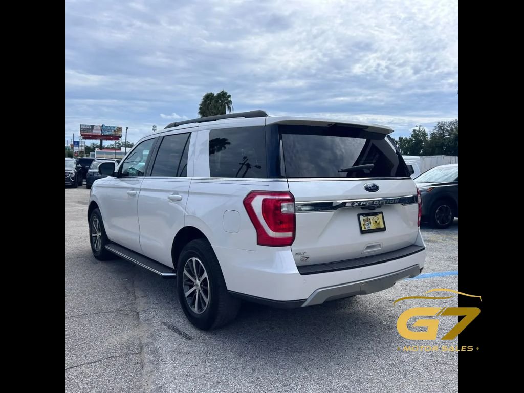 Used 2019 Ford Expedition XLT w/ Equipment Group 202A AWD/4WD image 6