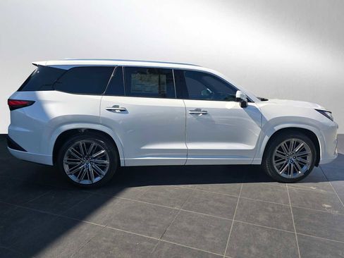 New 2026 Lexus TX 350 AWD image 2