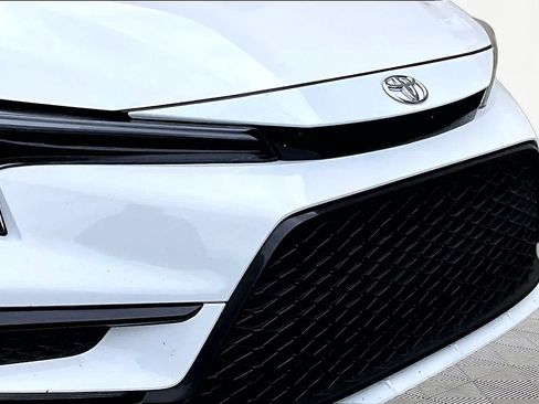 Used 2026 Toyota Corolla SE FWD image 29