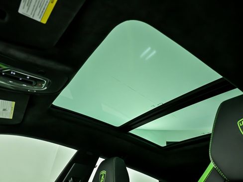 Used 2023 Lamborghini Urus S image 24