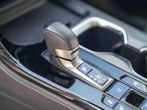 Used 2022 Lexus NX 350h w/ Towing Package (2000 Lbs) image 17