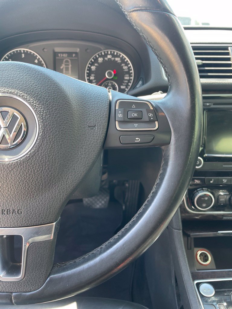 Used 2014 Volkswagen Passat TDI SEL Premium FWD image 14